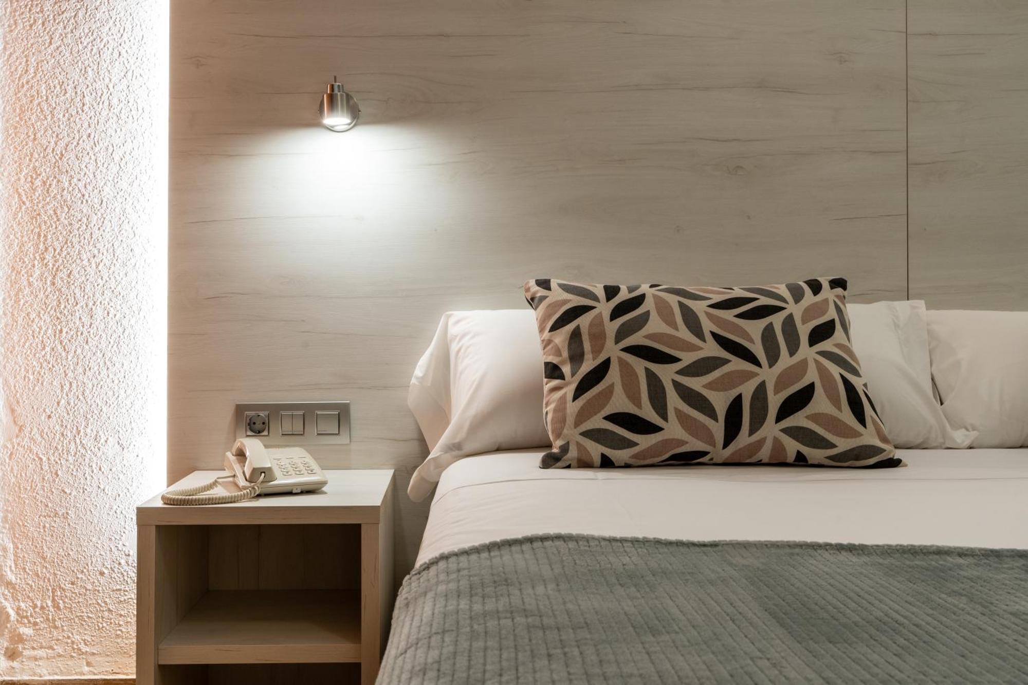 Hotel Ecoavenida Benicassim Bagian luar foto