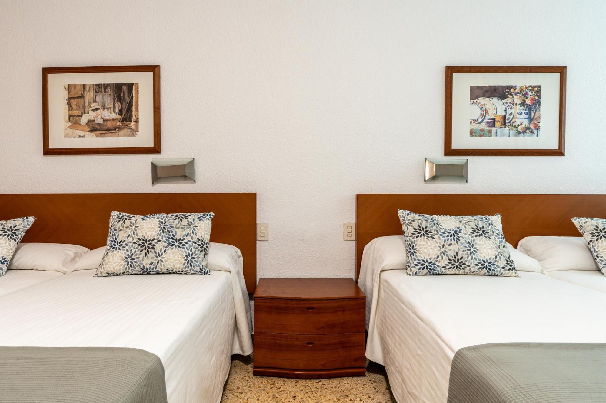 Hotel Ecoavenida Benicassim Bagian luar foto