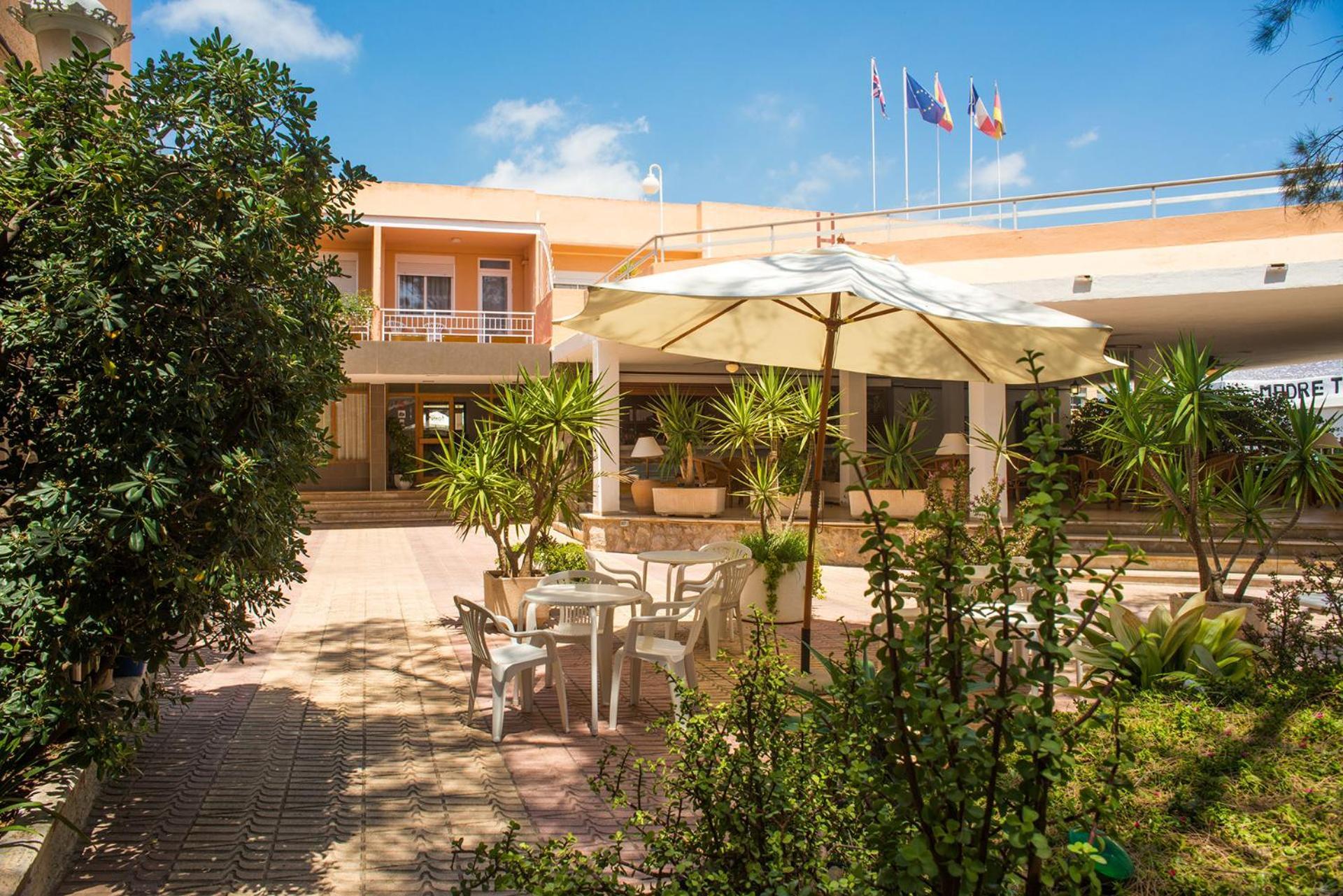 Hotel Ecoavenida Benicassim Bagian luar foto