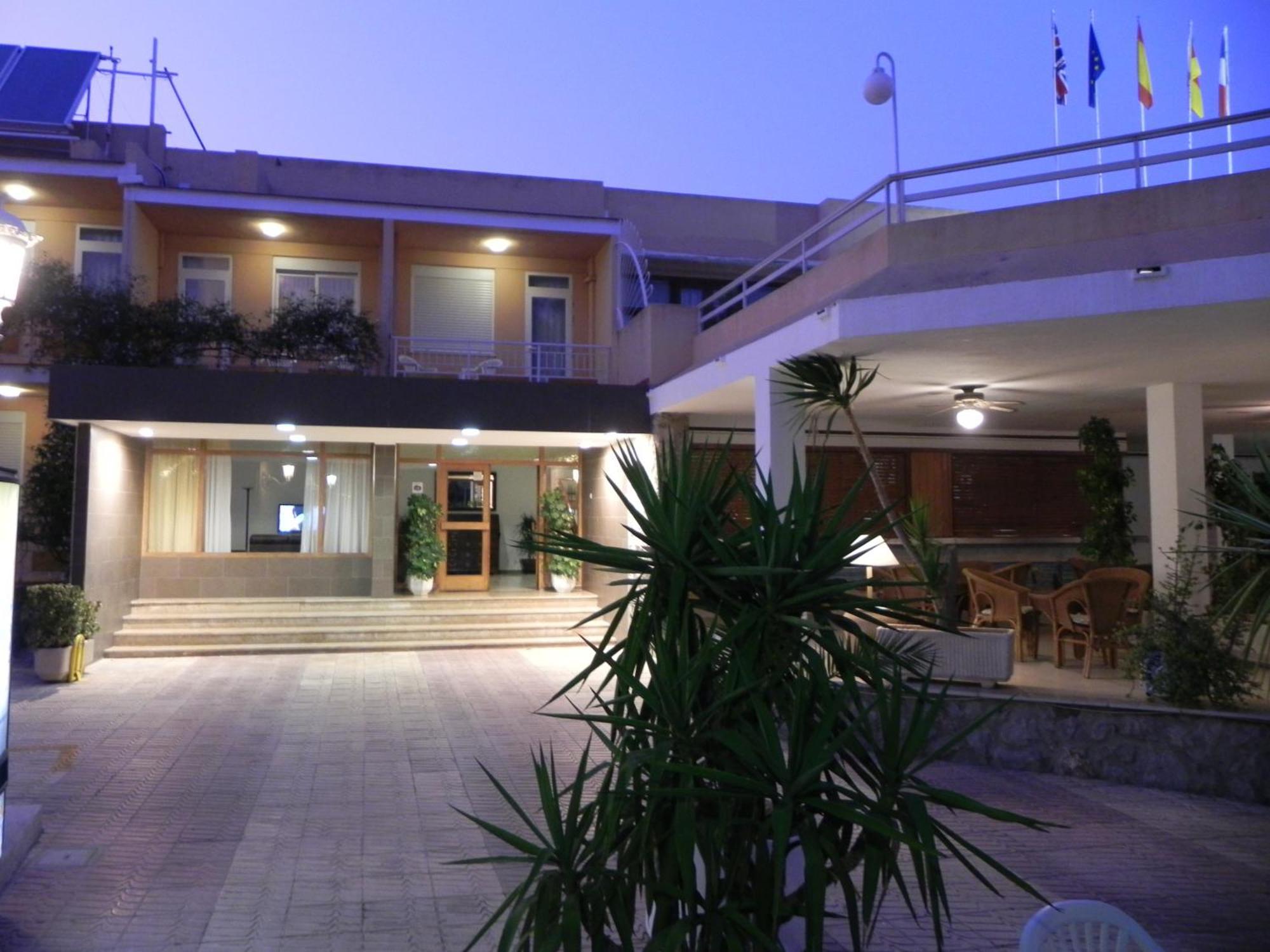 Hotel Ecoavenida Benicassim Bagian luar foto