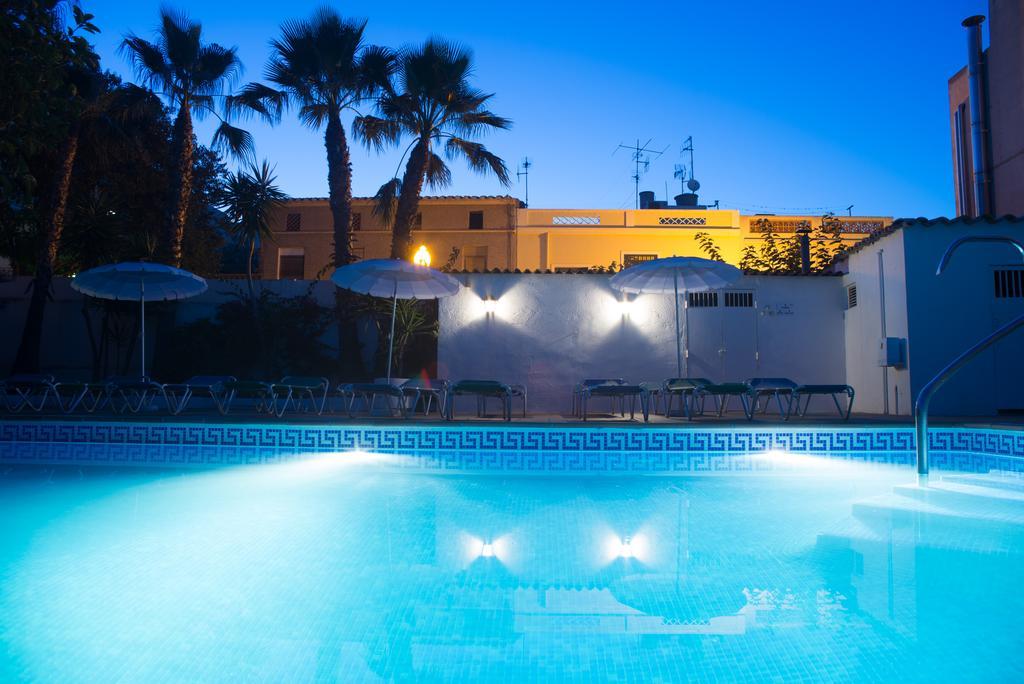 Hotel Ecoavenida Benicassim Bagian luar foto